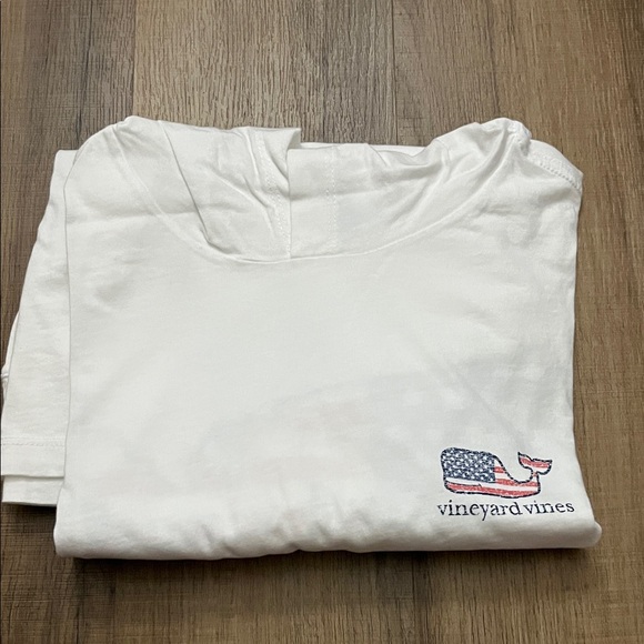 Vineyard Vines White Tee Hoodie with American Flag Whale - Picture 1 of 3